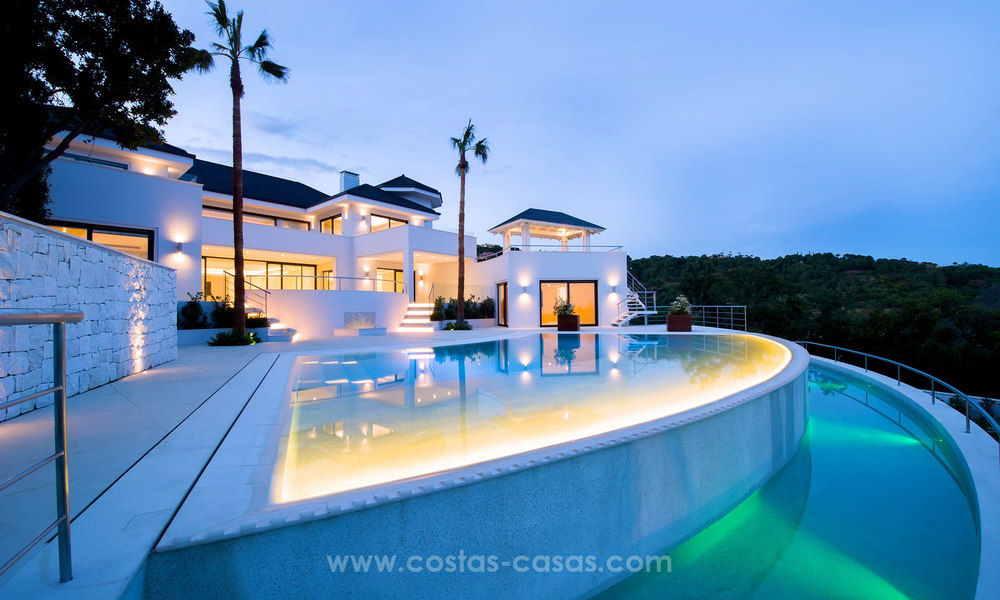 Villa de estilo contemporáneo con vistas al mar en La Zagaleta, Benahavis - Marbella 21130