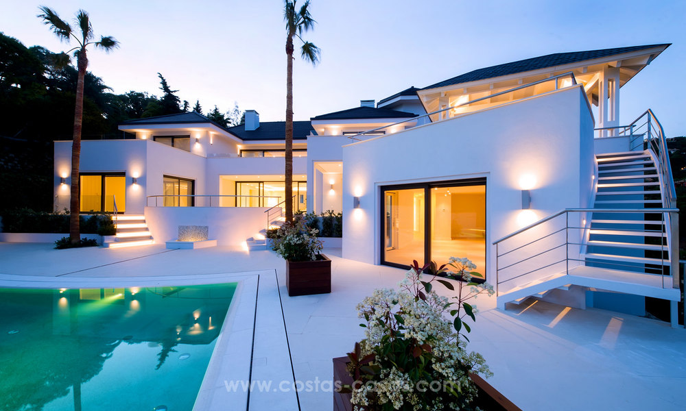 Villa de estilo contemporáneo con vistas al mar en La Zagaleta, Benahavis - Marbella 21131