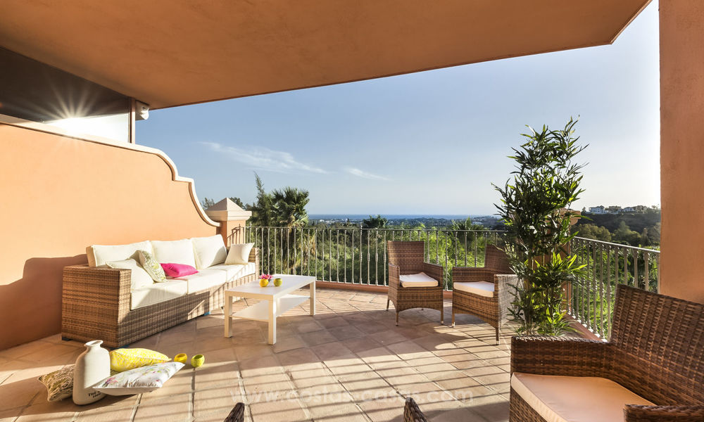 Apartamentos de lujo en venta en Benahavis - Marbella con bonitas vistas al mar. Oferta especial! ÚLTIMO APARTAMENTO. 5062