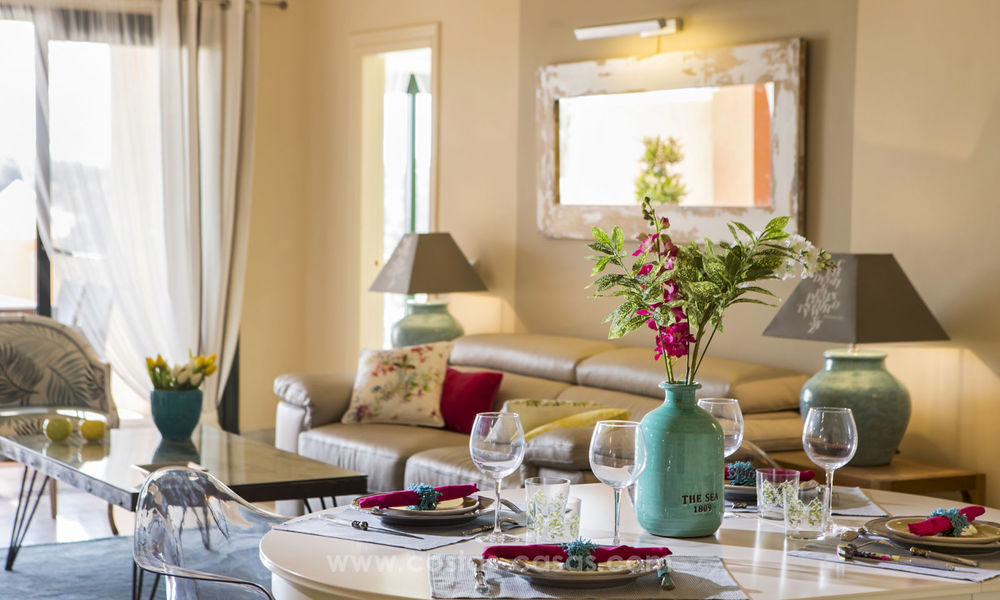 Apartamentos de lujo en venta en Benahavis - Marbella con bonitas vistas al mar. Oferta especial! ÚLTIMO APARTAMENTO. 5050