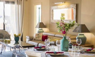 Apartamentos de lujo en venta en Benahavis - Marbella con bonitas vistas al mar. Oferta especial! ÚLTIMO APARTAMENTO. 5050 