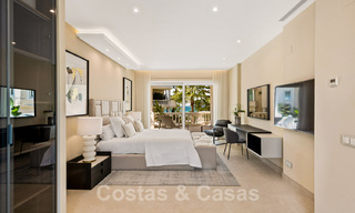 Apartamentos de lujo frente al mar en venta en Las Dunas Park, Nueva Milla de Oro, Marbella - Estepona 42402 