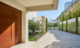 Villa de lujo en venta en primera línea de golf y vistas al mar, moderna y contemporánea, lista para entrar a vivir – Benahavis – Marbella 58502 