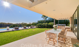 Villa de lujo en venta en primera línea de golf y vistas al mar, moderna y contemporánea, lista para entrar a vivir – Benahavis – Marbella 58504 