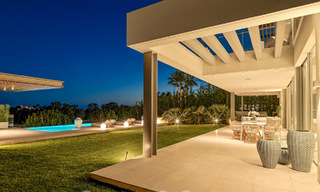 Villa de lujo en venta en primera línea de golf y vistas al mar, moderna y contemporánea, lista para entrar a vivir – Benahavis – Marbella 58520 