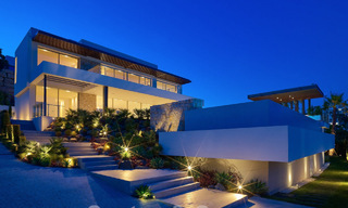 Villa de lujo en venta en primera línea de golf y vistas al mar, moderna y contemporánea, lista para entrar a vivir – Benahavis – Marbella 58531 