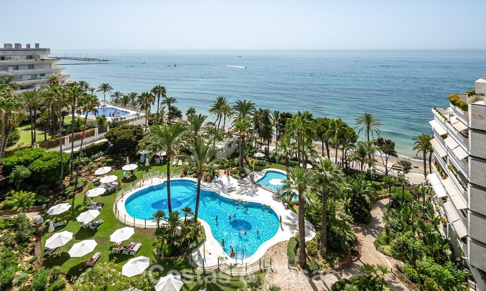 Se Vende Apartamento en Gran Marbella: complejo en primera línea de playa. 777200