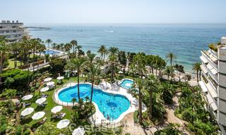 Se Vende Apartamento en Gran Marbella: complejo en primera línea de playa. 777200 