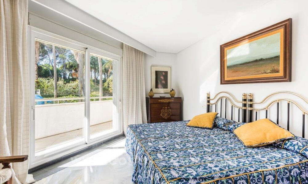 Se Vende Apartamento en Gran Marbella: complejo en primera línea de playa. 777215