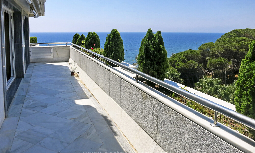 Se Vende Apartamento en Gran Marbella: complejo en primera línea de playa. 777225