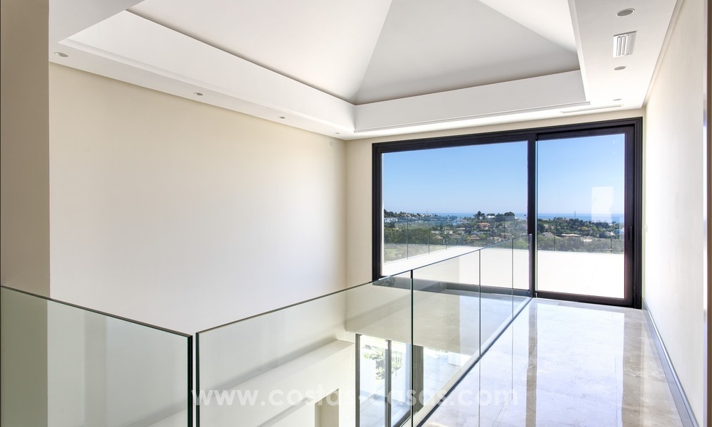 Nueva villa moderna a la venta con vistas al mar en Benahavis - Marbella 241