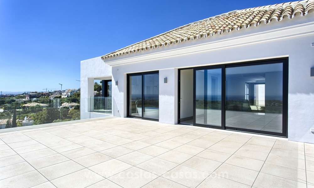 Nueva villa moderna a la venta con vistas al mar en Benahavis - Marbella 245