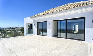 Nueva villa moderna a la venta con vistas al mar en Benahavis - Marbella 245 