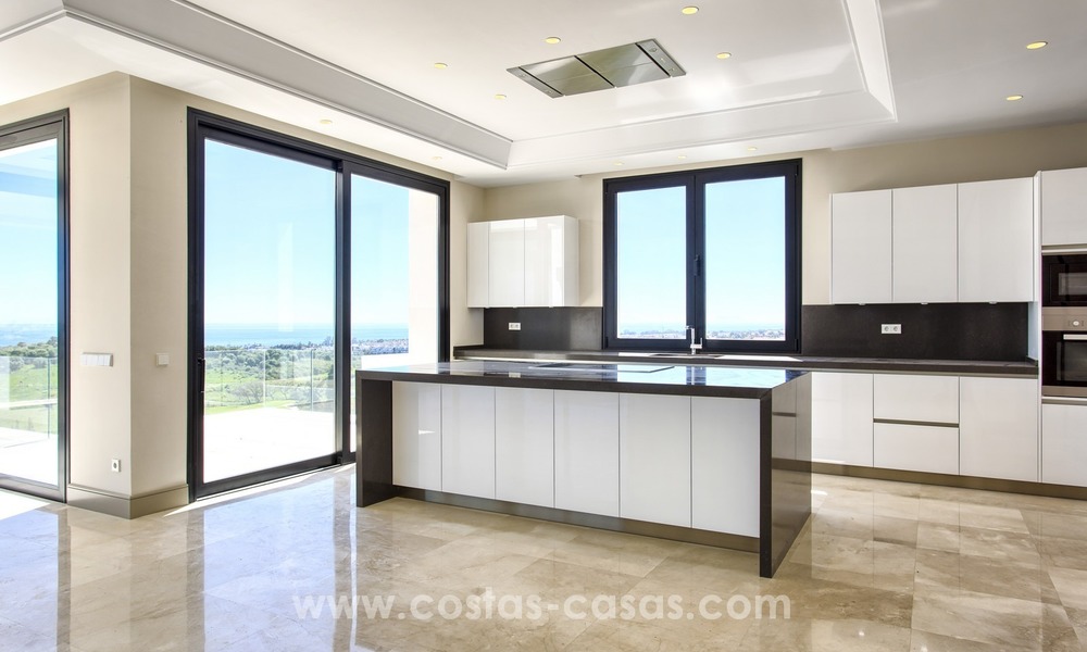 Nueva villa moderna a la venta con vistas al mar en Benahavis - Marbella 247