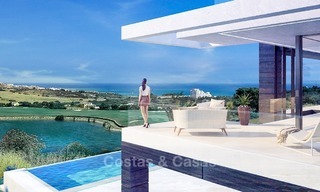 Villa moderna en venta en primera línea de Golf, con vistas al mar, en Estepona 355 