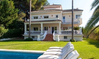 Villa espaciosa en venta en Nueva Andalucia, Marbella, a pie de todos los servicios y Puerto Banús. 517 