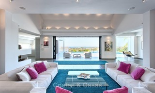 Espectacular y moderna villa con vistas panorámicas al mar en venta en Benahavís - Marbella 1022 