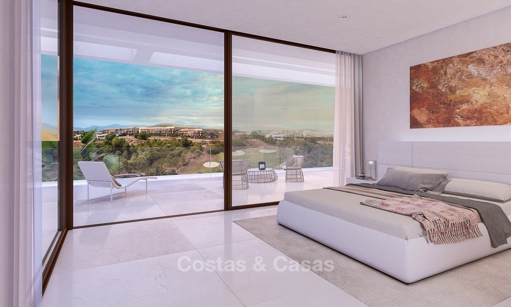¡Oportunidad! Primera línea de Golf, villas modernas con vistas panorámicas en venta, en La Nueva Milla de Oro, Estepona - Marbella 1249