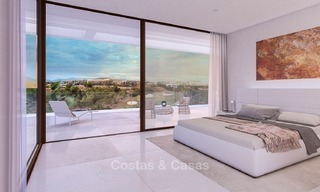 ¡Oportunidad! Primera línea de Golf, villas modernas con vistas panorámicas en venta, en La Nueva Milla de Oro, Estepona - Marbella 1249 