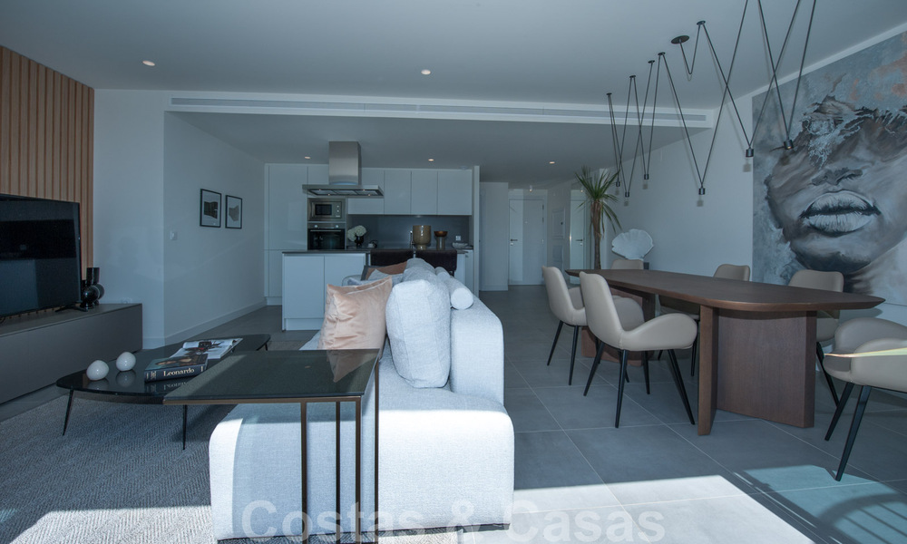 Nueva construcción - Apartamentos modernos con vistas al mar en venta, Marbella - Estepona 33760