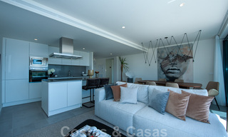 Nueva construcción - Apartamentos modernos con vistas al mar en venta, Marbella - Estepona 33763 