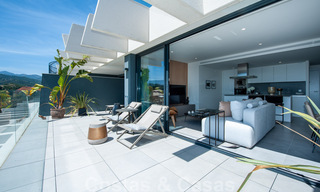 Nueva construcción - Apartamentos modernos con vistas al mar en venta, Marbella - Estepona 33766 