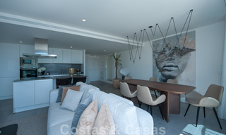 Nueva construcción - Apartamentos modernos con vistas al mar en venta, Marbella - Estepona 33810 