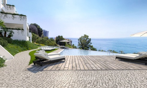Apartamentos modernos en venta con vistas al mar, situados a 100 metros de la playa de Benalmádena, Costa del Sol 1280