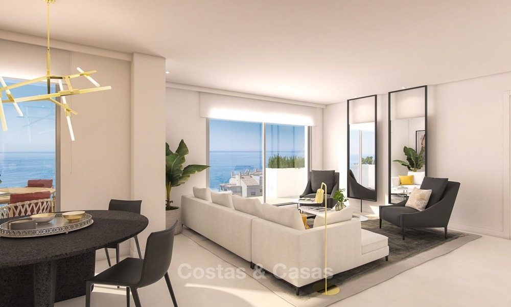 Apartamentos modernos en venta con vistas al mar, situados a 100 metros de la playa de Benalmádena, Costa del Sol 1287