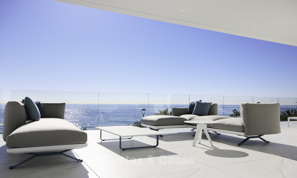 Exclusivos apartamentos nuevos y modernos frente al mar en venta, Nueva Milla de Oro, Marbella - Estepona. 12288