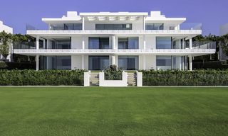 Exclusivos apartamentos nuevos y modernos frente al mar en venta, Nueva Milla de Oro, Marbella - Estepona. 18740 