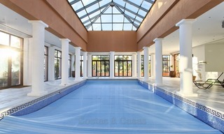 ¡Precio extraordinario! Lujoso Apartamento de planta baja con piscina privada en Aloha, Nueva Andalucía, Marbella 1372 