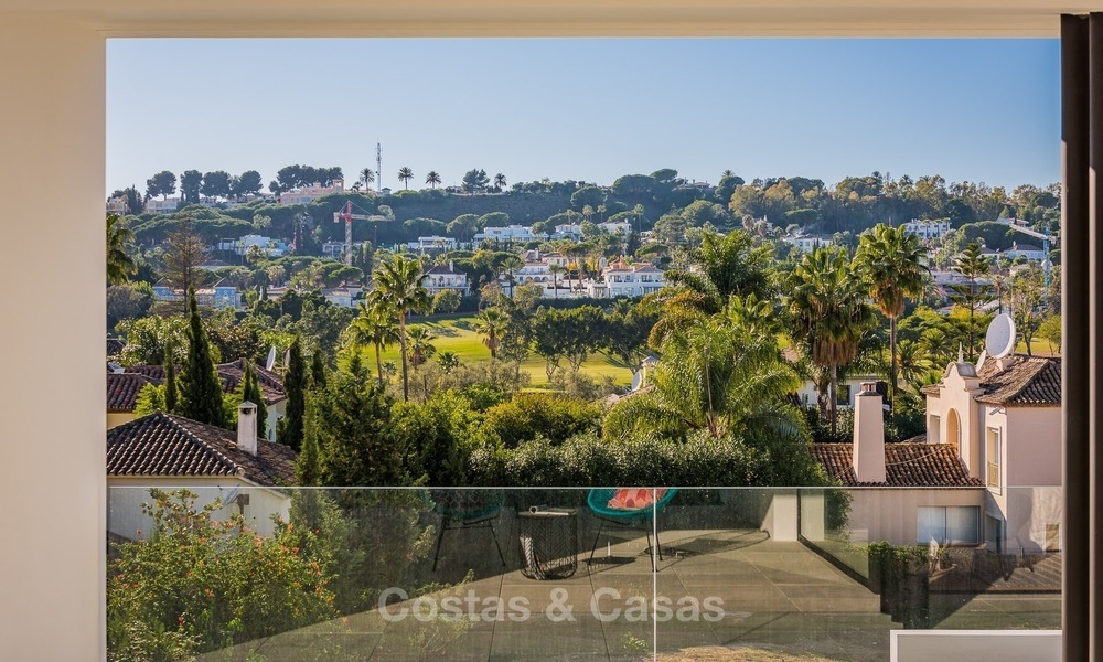 Villa nueva, Ultra-Moderna con vistas al Golf en venta en Nueva Andalucía, Marbella 1415