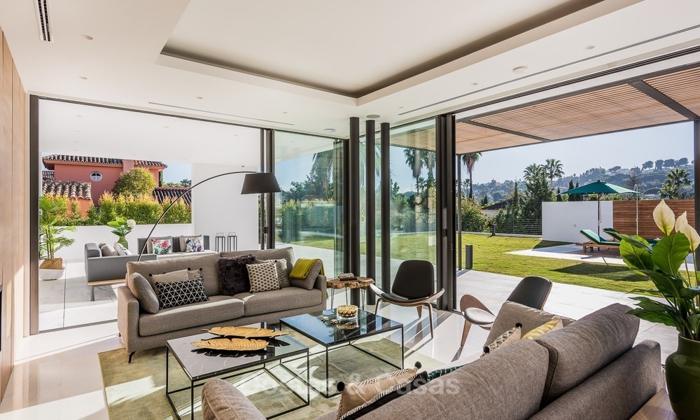 Villa nueva, Ultra-Moderna con vistas al Golf en venta en Nueva Andalucía, Marbella 1422