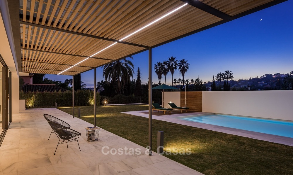 Villa nueva, Ultra-Moderna con vistas al Golf en venta en Nueva Andalucía, Marbella 1437