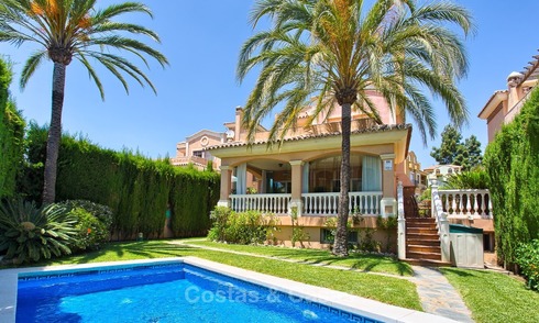 Villa espaciosa en venta, a poca distancia andando del centro de Marbella y de la playa 1658