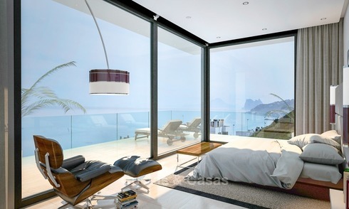 Segunda línea de playa, villa de diseño moderno y contemporáneo en venta en Estepona 2073