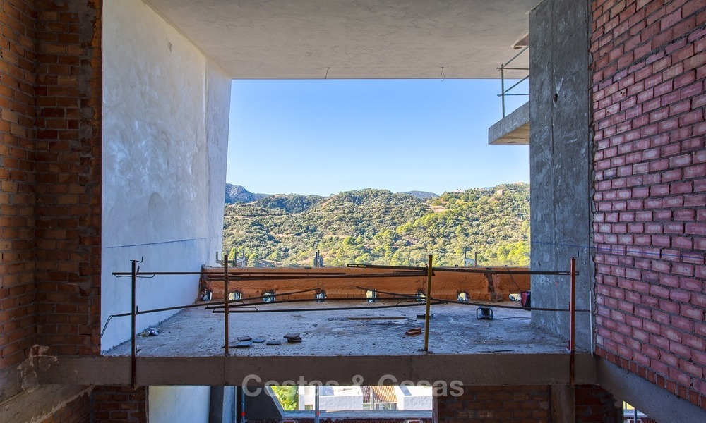 Oportunidad de Comprar una Lujosa Villa Contemporánea a precio de sobre plano en Benahavis, Marbella 2286