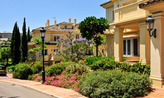 Primera línea de golf, moderno apartamento de lujo reformado en venta en Nueva Andalucia - Marbella 2896 