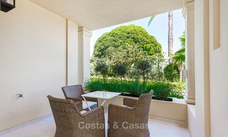 Primera línea de golf, moderno apartamento de lujo reformado en venta en Nueva Andalucia - Marbella 2921 