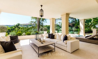 Primera línea de golf, moderno apartamento de lujo reformado en venta en Nueva Andalucia - Marbella 2923 