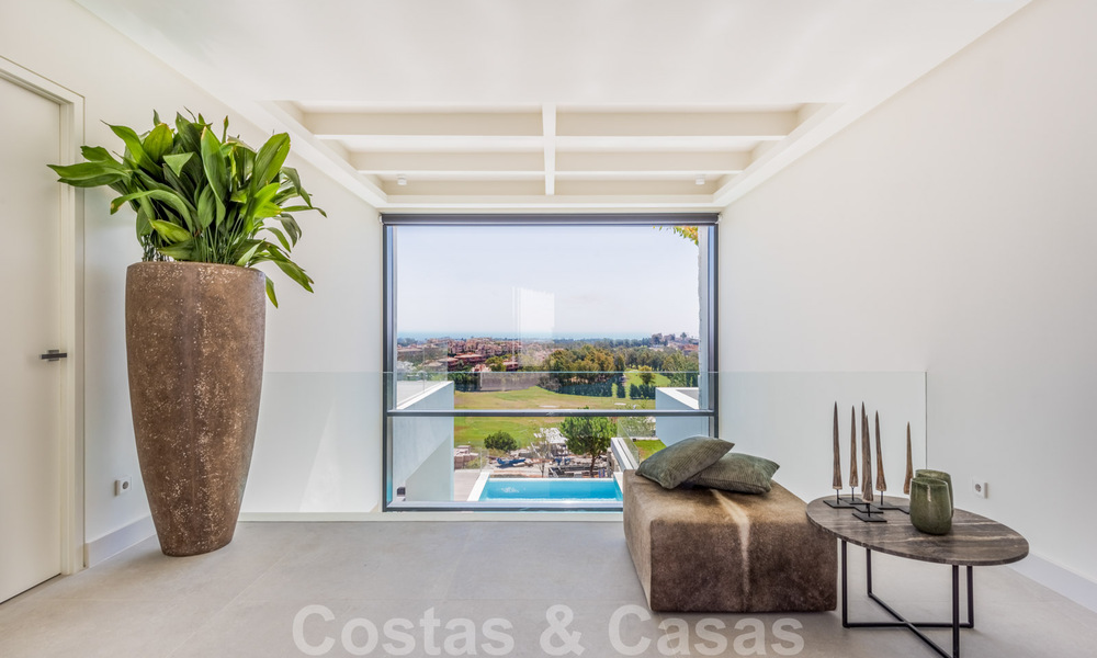 Fantástica villa contemporánea cerca de Golf con vistas al mar en Benahavis - Marbella 33944