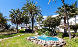 Apartamento con vistas al mar en venta en la Milla de Oro, a poca distancia de la playa y del centro de Marbella 2648 