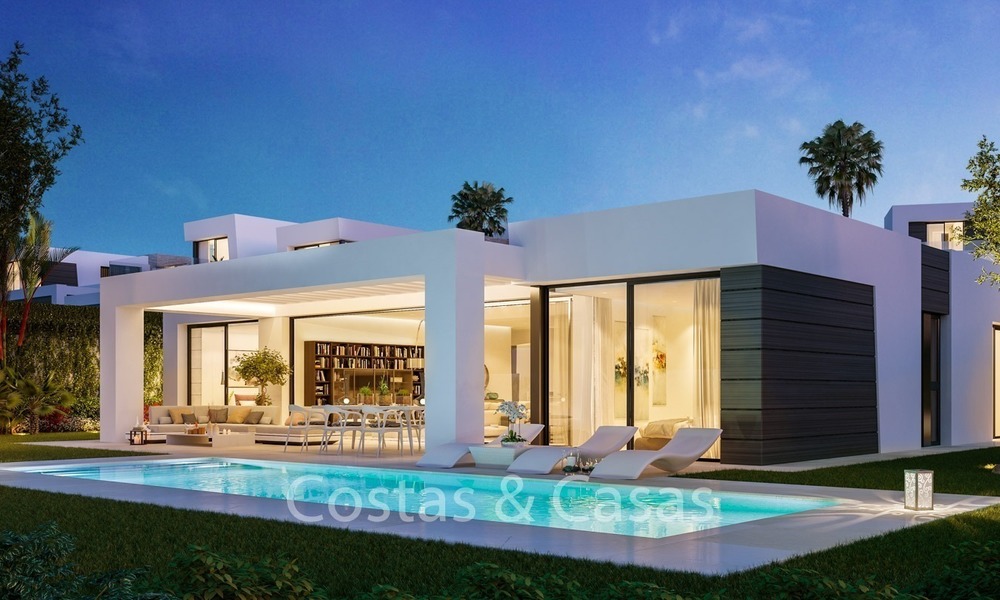 Villas modernas con vistas al mar en venta, a poca distancia de la playa y la marina - Marbella Este - Mijas 2806