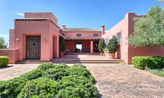 Chalet estilo españo vistas panorámicas en venta lujoso complejo de golf privado en Benahavis - Marbella. 3174 
