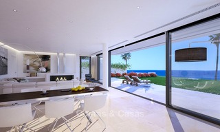 Villa moderna en venta con impresionantes vistas al mar, a 5 minutos a pie de la playa en Estepona 3216 