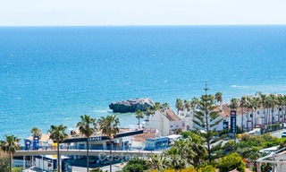 Villa moderna en venta con impresionantes vistas al mar, a 5 minutos a pie de la playa en Estepona 3228 