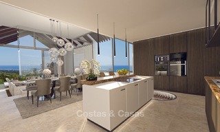 Villas de primera línea en venta en La Nueva Milla de Oro, Marbella - Estepona 3281 