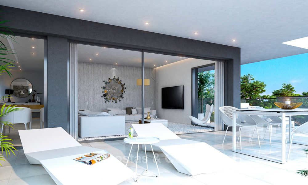 Apartamentos modernos a estrenar en venta en la Nueva Milla de Oro, entre Marbella y Estepona 3392