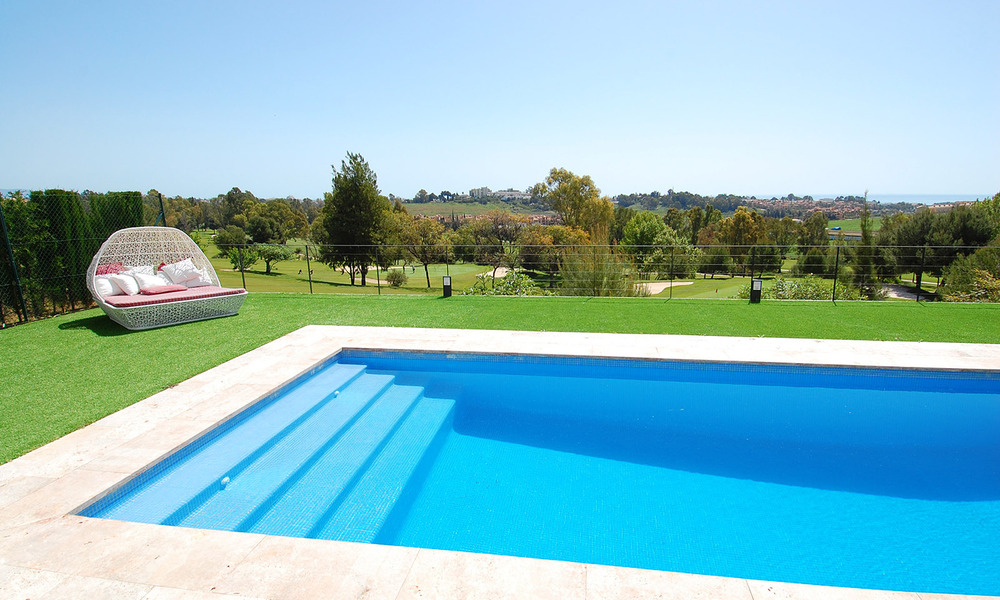 Villas contemporáneas de lujo 1ª línea Golf en venta en Marbella - Benahavis 30433